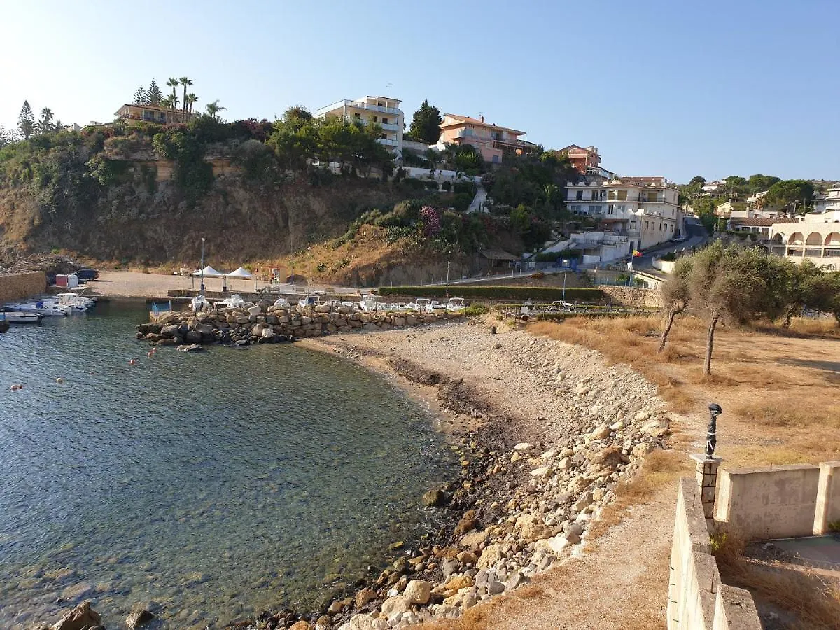 Rising Sun Bay Apartman Augusta