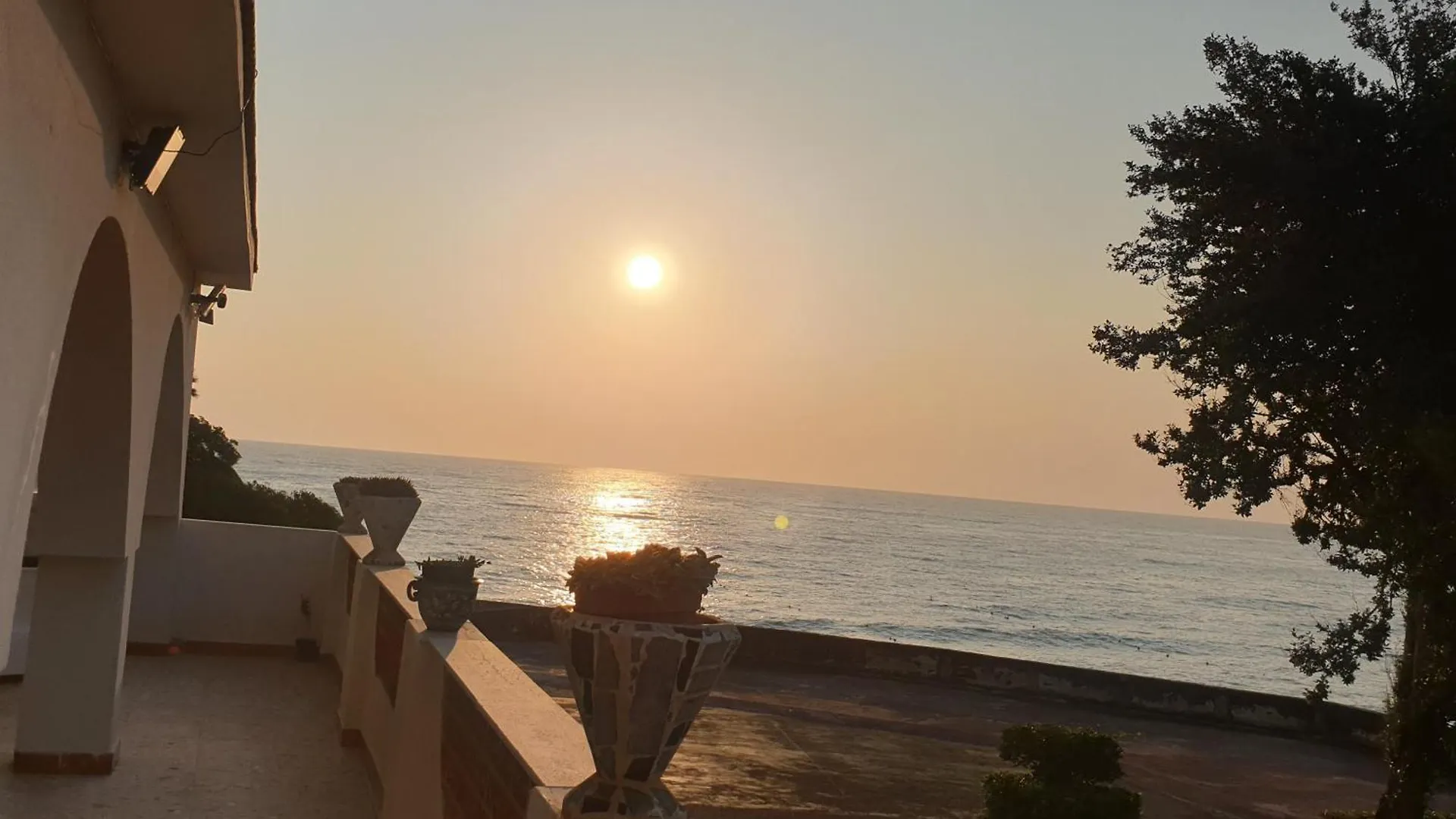 Rising Sun Bay Apartman Augusta